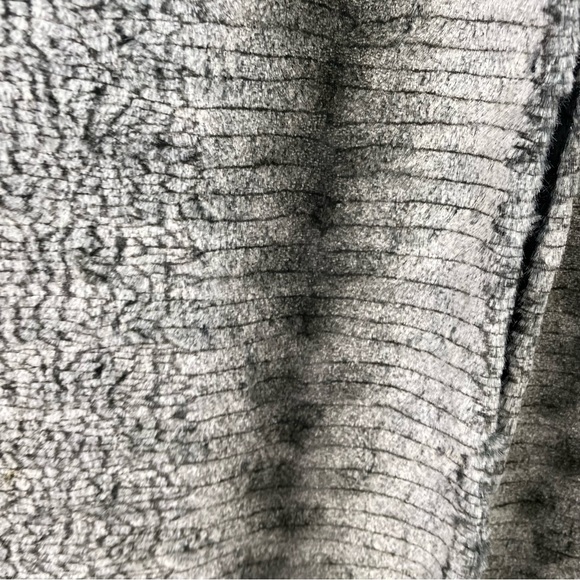 NEW DIRECTIONS Faux Fur SOFT Jacket Top Size PM - Picture 5 of 10